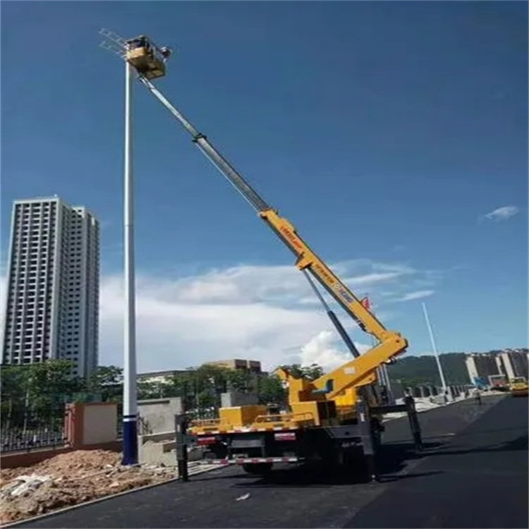 临高维修路灯的曲臂升降车出租